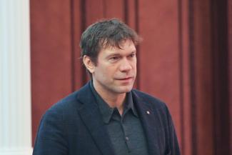 Царев выкупил два санатория в Крыму