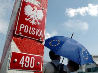 У Дніпрі комунальники рятують аварійну ділянку трамвайної колії на проспекті Івана Мазепи