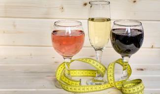 Алкоголь и похудение: какие напитки вредят здоровью и фигуре