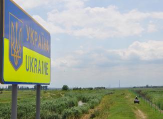 Украина закрывает границы из-за коронавируса