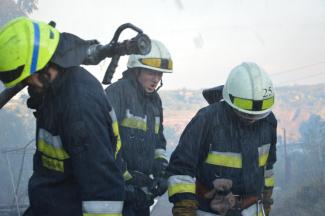 Пожар в Днепре: дом сгорел дотла, есть пострадавший