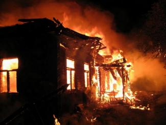 пожар в доме, фото из открытых источников