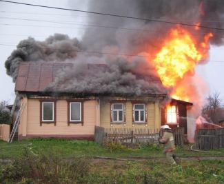 пожар в доме, фото из открытых источников