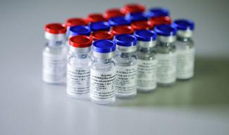 Украина подала первую заявку на вакцину от COVID-19: сколько получим доз
