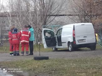 В Павлограде авто с мертвым водителем вылетело на детскую площадку