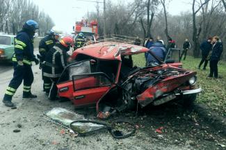 Подросток вылетел из окна машины после ДТП в Кривом Роге