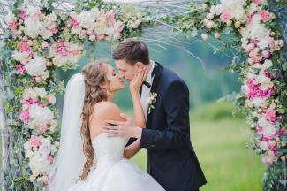 К чему снится своя или чужая свадьба: толкование по соннику