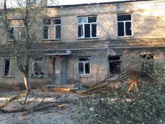 Боевики обстреляли больницу в Красногоровке 