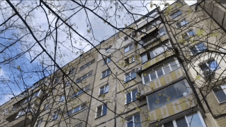 Подъезд многоэтажки на жилмассиве Покровский в Днепре кардинально преобразили ремонтом