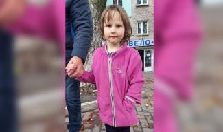 В Каменском ищут родителей потерявшейся 5-летней девочки