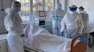 60% мест в больницах Днепра заполнены больными с коронавирусом