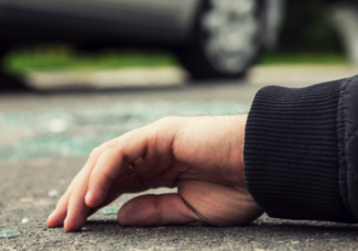 В Пятихатском районе пьяный водитель грузовика насмерть сбил пешехода