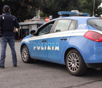 Италия полиция