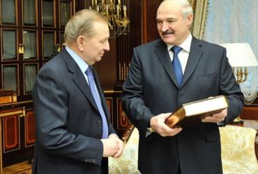 Кучма перед переговорами по Донбассу встретился с Лукашенко