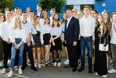 Борис Филатов с учениками