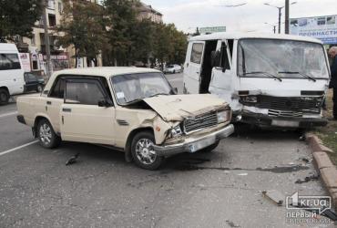 фото https://1kr.ua, тройное ДТП в Кривом Роге