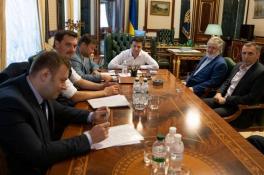Коломойский готовит себе место в Ростове!
