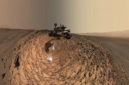 Лучшие снимки марсохода Curiosity за 8 лет