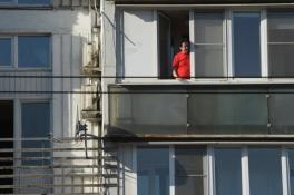 Украинцев хотят наказывать за курение в собственных квартирах