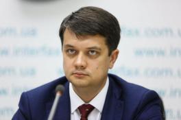 Разумков раскритиковал закрепление санкций против России в законодательстве