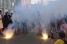 Днепряне вышли на акцию протеста в поддержку протестующих в Беларуси