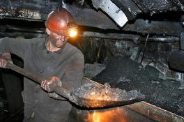 ДТЭК останавливает с 20 апреля работу 10 шахт