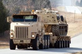  Oshkosh M1070