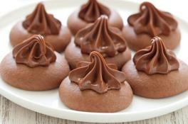 Шоколадное печенье из 3 ингредиентов: рецепт дня