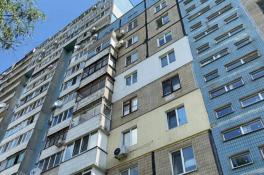 В Днепре на ж/м Покровский отремонтировали подъезды многоэтажки