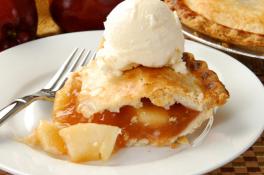 Пирог "Яблочное свидание": рецепт вкусной осенней выпечки