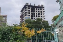Горсовет Днепра закончит строительство скандальной многоэтажки в центре города