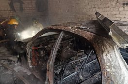 В Кривом Роге в гараже дотла сгорел автомобиль