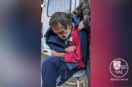 В Днепре на Тополе-1 бродил пожилой мужчина с потерей памяти