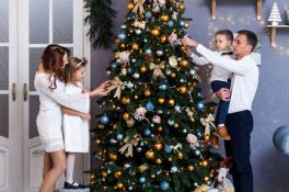 К бедам и нищете: как нельзя украшать елку на Новый год
