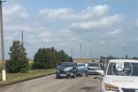 Под Днепром легковушка спровоцировала серьезное ДТП: пострадавшая в больнице