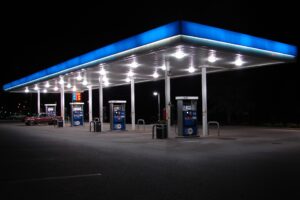 В Украине продают за долги 12 АЗС