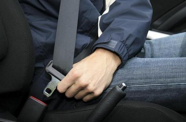 ремень безопасносности