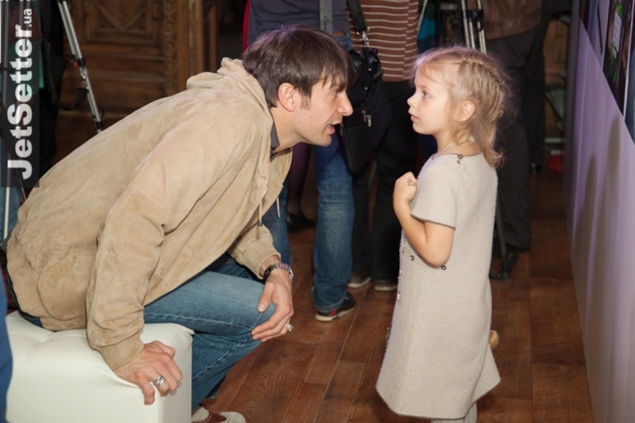 10211_126494_1366959374