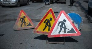 Где сегодня в Днепре ремонтируют дороги