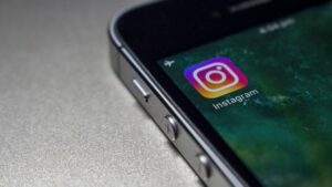 Instagram добавил функцию против буллинга