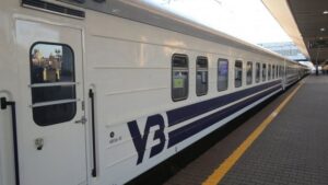 “Укрзализныця” временно ограничит онлайн-покупку льготных билетов