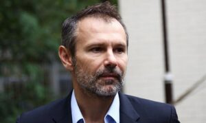 Вакарчук ответил на слухи об участии в выборах в Раду