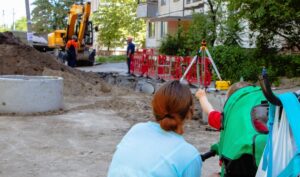 «Філатов піклується про нас, як про рідних!», — дніпряни схвалюють системне будівництво дощової каналізації у місті