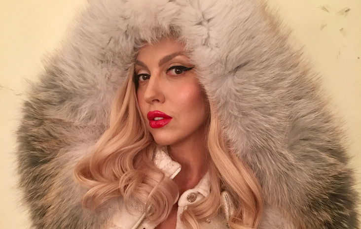 Оля Полякова