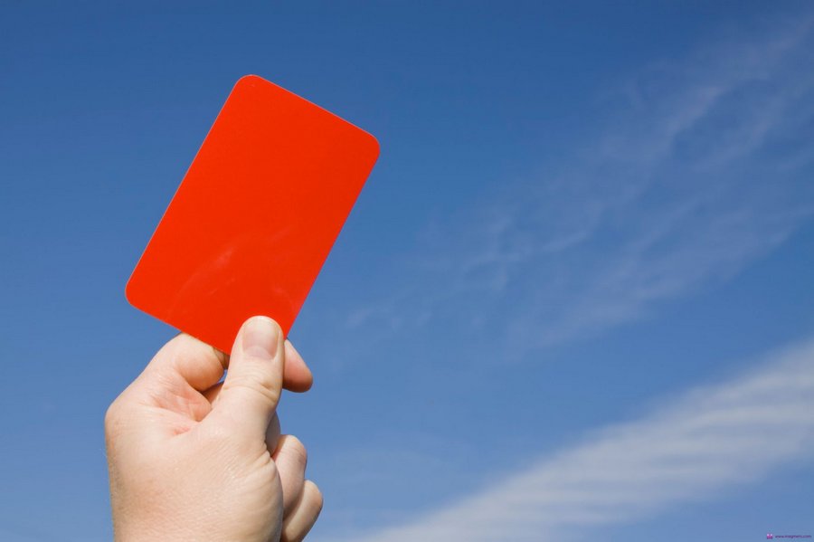 В Италии футболисту на год запретили посещать матчи