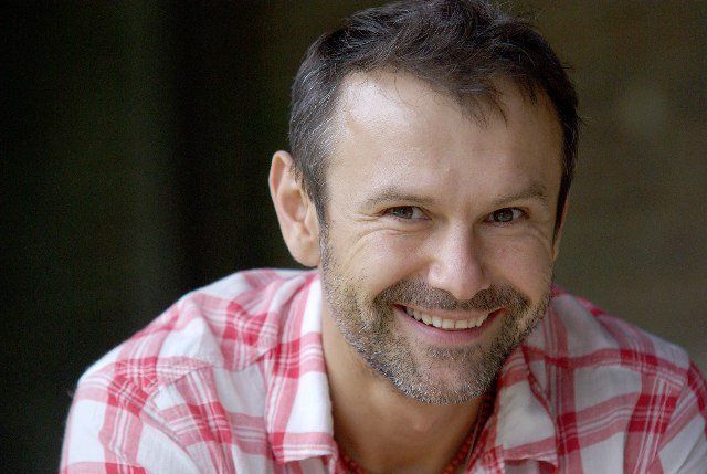 1403529297_vakarchuk
