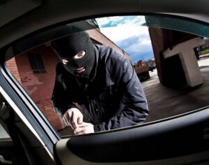 1409777913_ugonschiki-1024x888_0