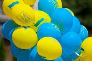 Желто-голубые шары