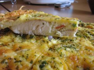 Рецепт дня: Рыба, запеченная с грибным соусом