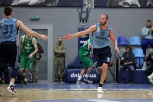 &quot;Днепр&quot; стал первым финалистом Кубка Украины